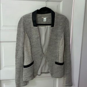41 Hawthorne black and white boucle blazer